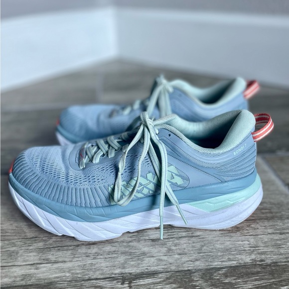 Hoka Shoes - HOKA ONE ONE® Bondi 7 Sneaker